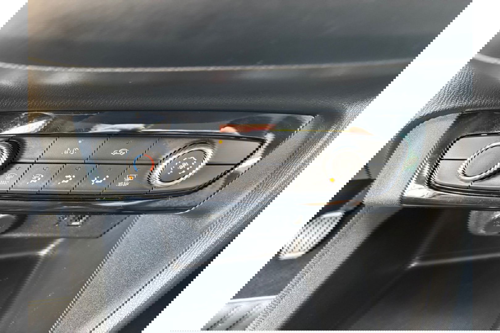 Opel Corsa 1.2 EDITION NAVI AIRCO CRUISE CONTROL