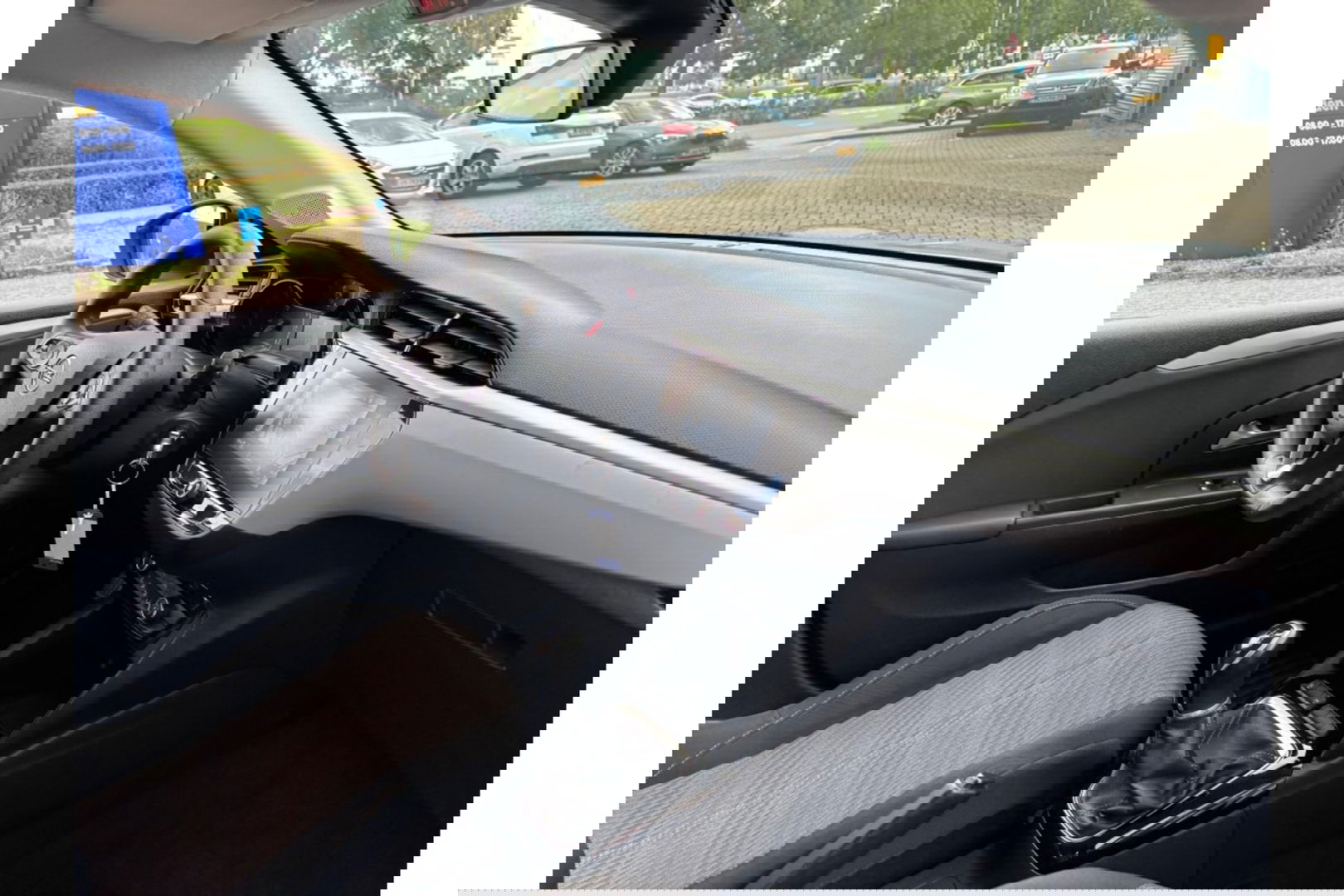 Opel Corsa 1.2 EDITION NAVI AIRCO CRUISE CONTROL