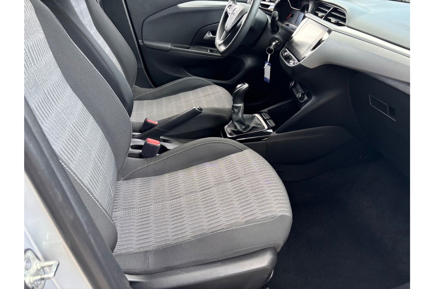 Opel Corsa 1.2 EDITION NAVI AIRCO CRUISE CONTROL