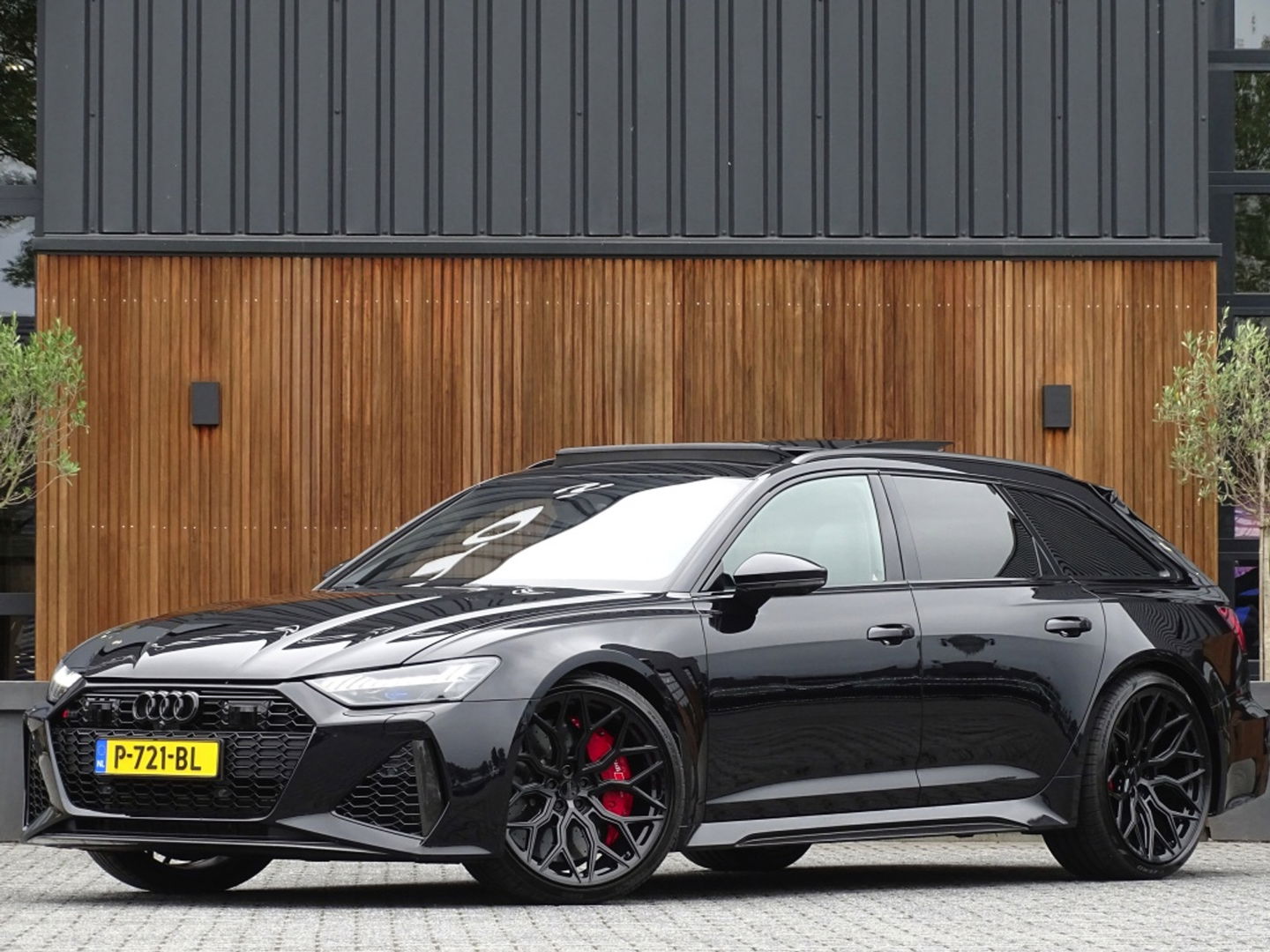 Audi RS6 RS6 V8T 601PK Quattro / Ceramic / B&O / carbon / Laser