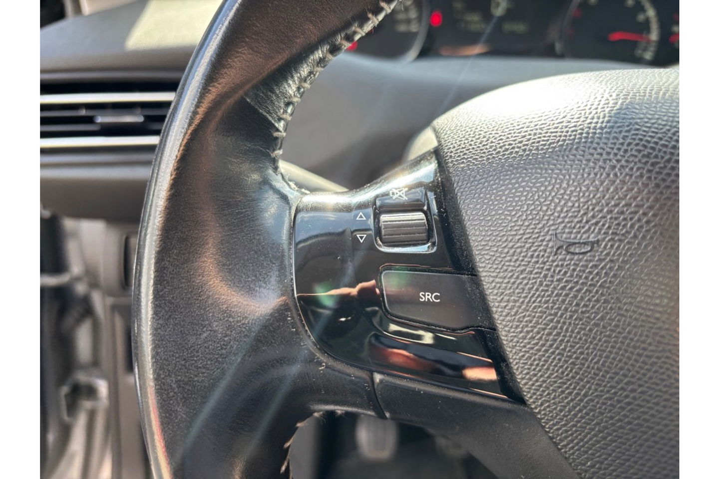 Peugeot 308 1.2 PURETECH STYLE 110 PK NAVI AIRCO/ECC PDC