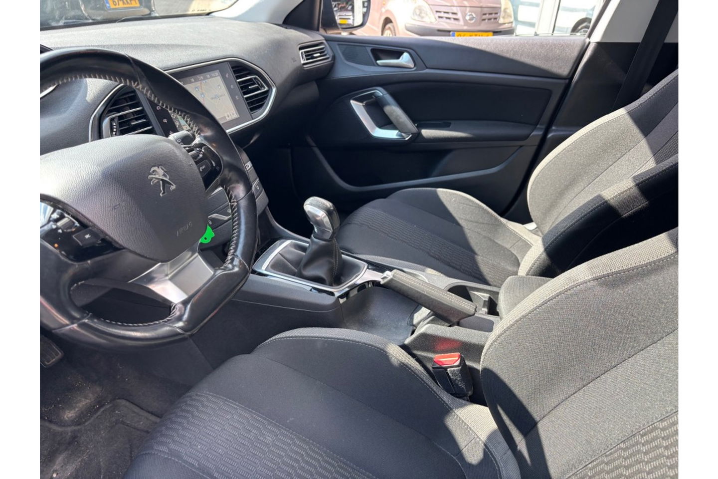 Peugeot 308 1.2 PURETECH STYLE 110 PK NAVI AIRCO/ECC PDC