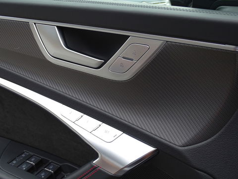 Audi RS6 RS6 V8T 601PK Quattro / Ceramic / B&O / carbon / Laser