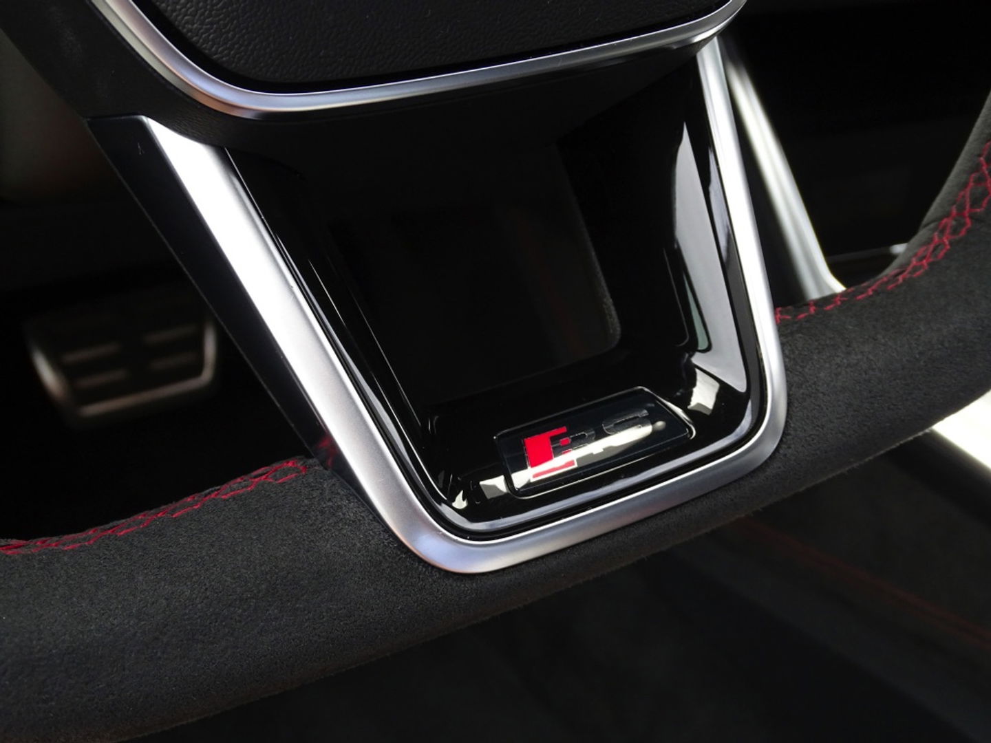 Audi RS6 RS6 V8T 601PK Quattro / Ceramic / B&O / carbon / Laser