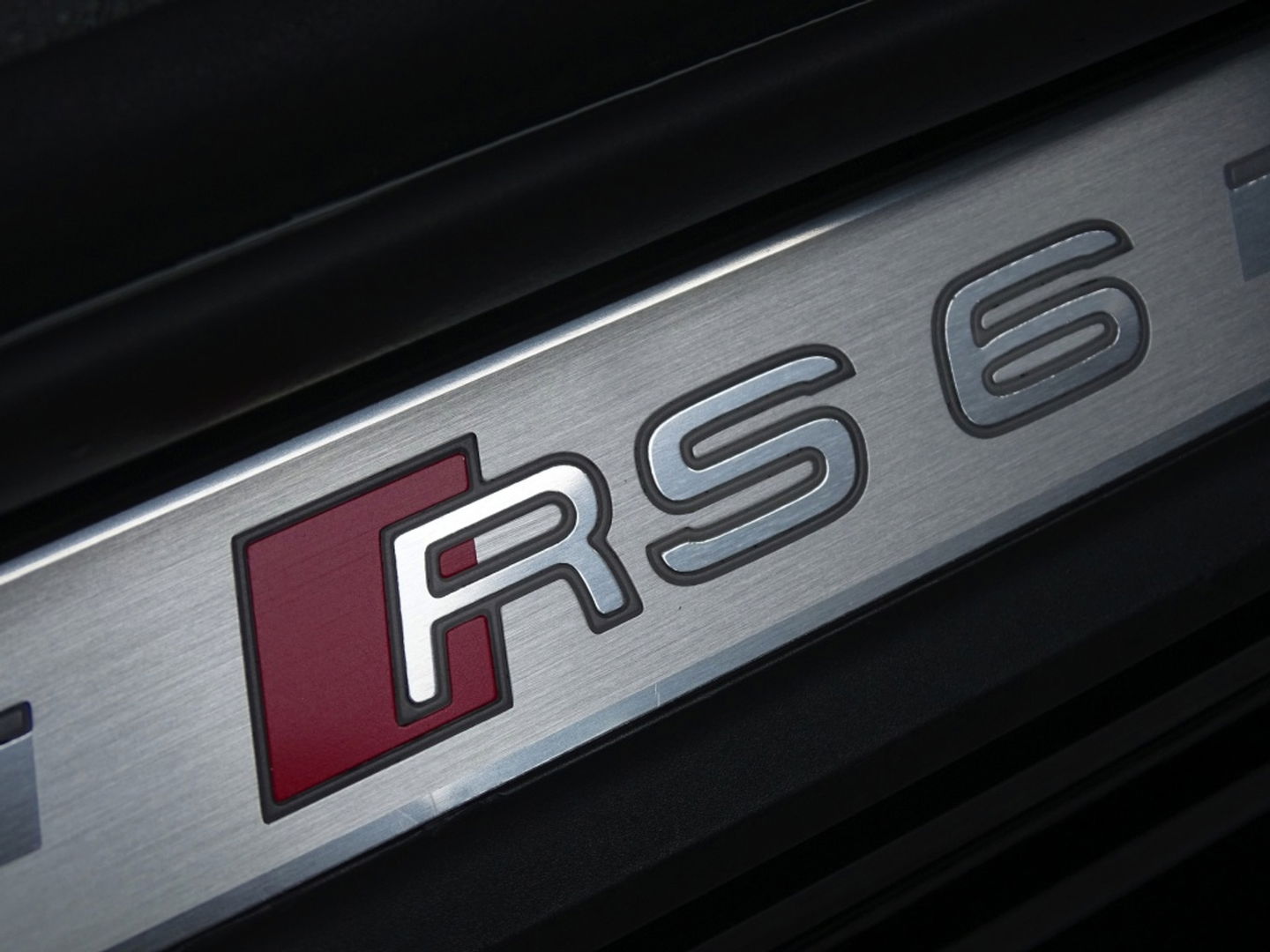 Audi RS6 RS6 V8T 601PK Quattro / Ceramic / B&O / carbon / Laser