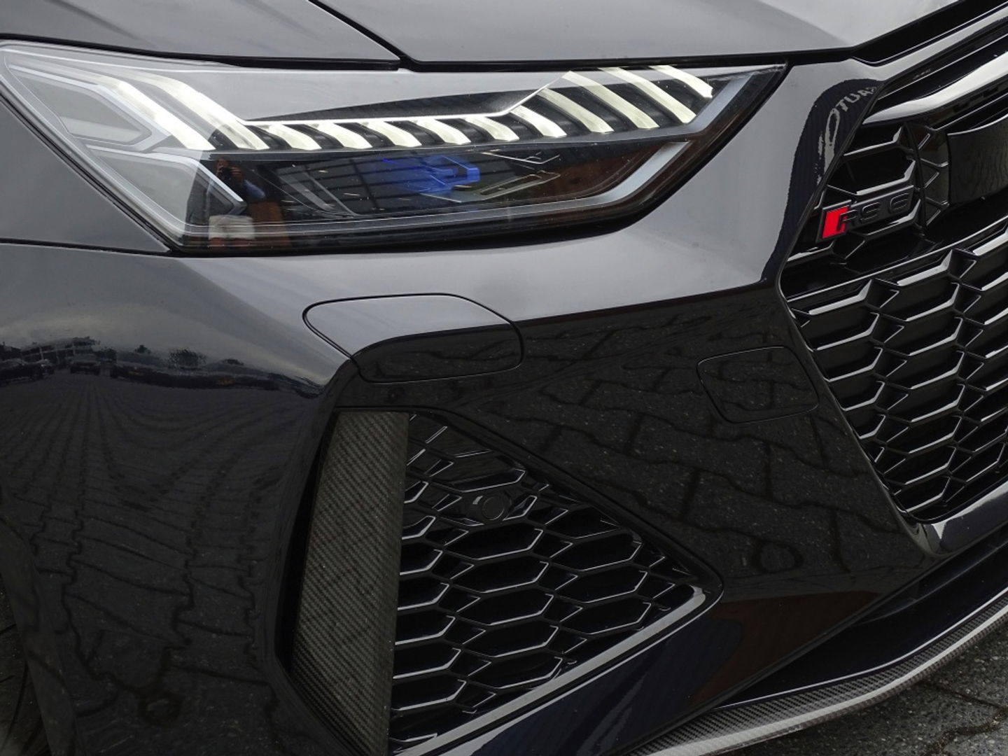 Audi RS6 RS6 V8T 601PK Quattro / Ceramic / B&O / carbon / Laser