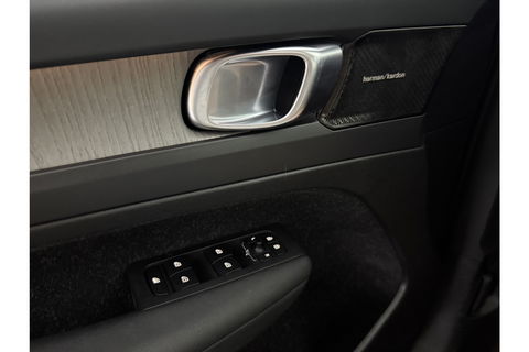 Volvo XC40 1.5 T5 Twin Engine Inscription 262PK Pano Sfeer LED Harman Kardon ACC Leder Clima Navi PDC 19"LMV