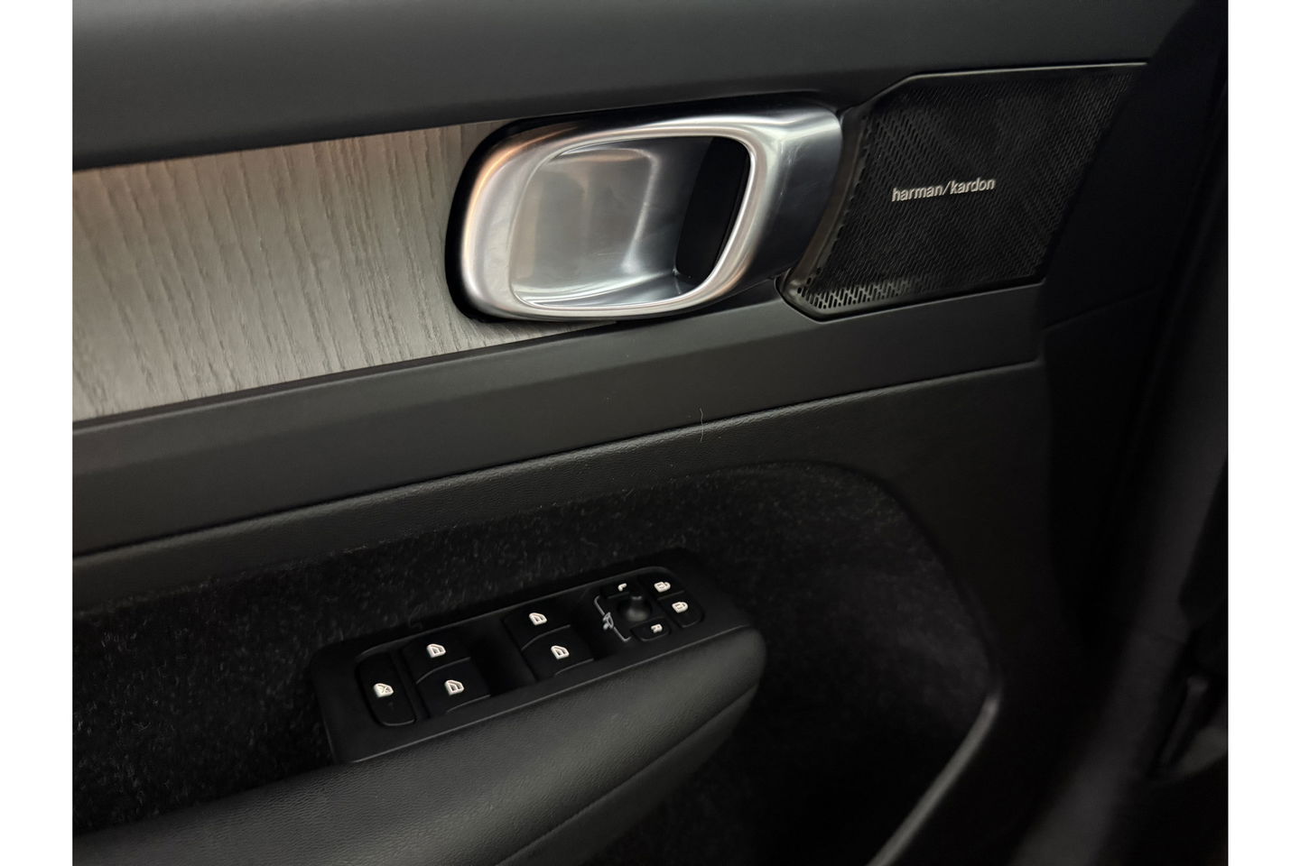 Volvo XC40 1.5 T5 Twin Engine Inscription 262PK Pano Sfeer LED Harman Kardon ACC Leder Clima Navi PDC 19"LMV