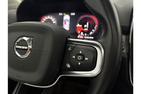 Volvo XC40 1.5 T5 Twin Engine Inscription 262PK Pano Sfeer LED Harman Kardon ACC Leder Clima Navi PDC 19"LMV