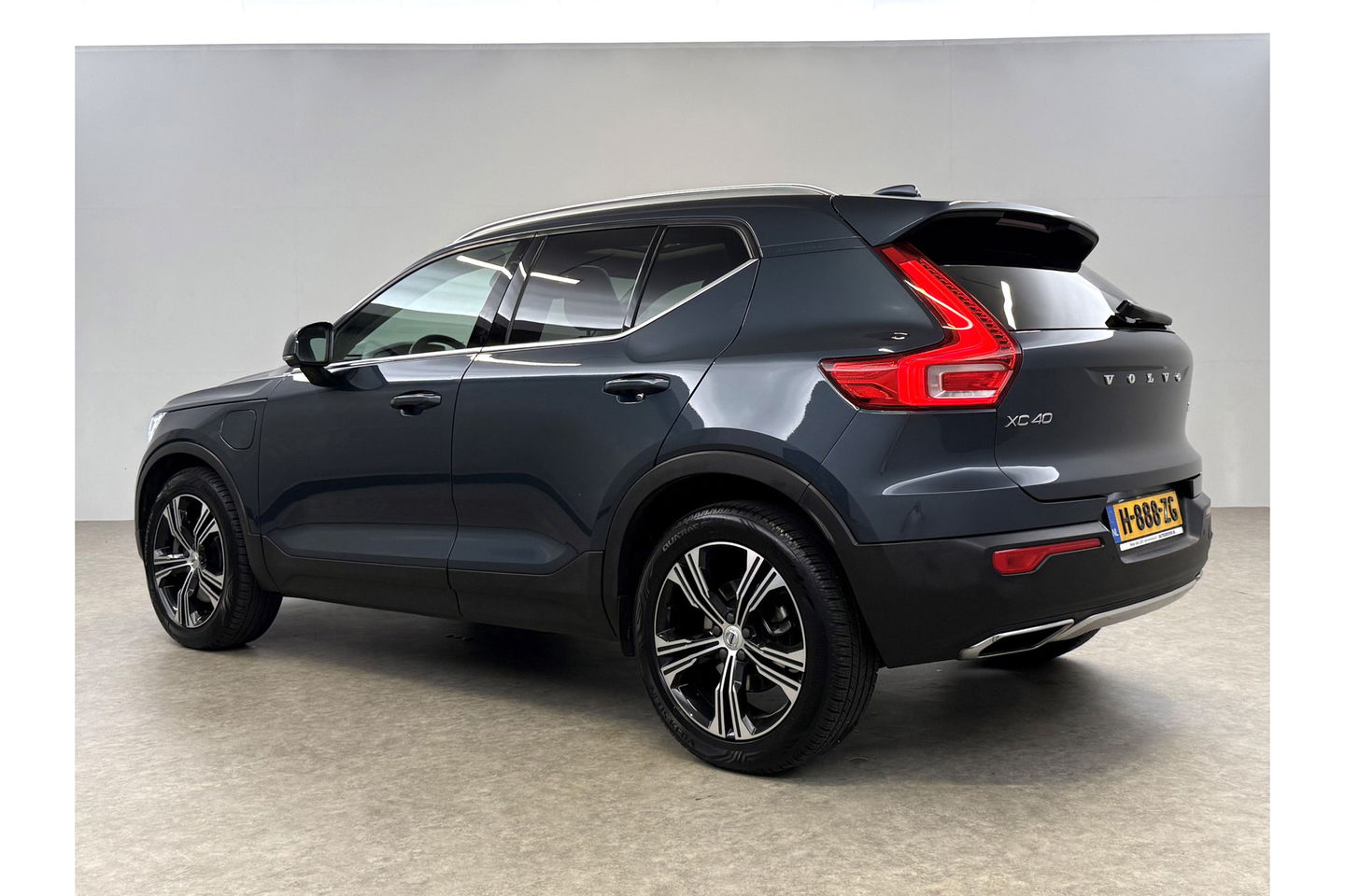 Volvo XC40 1.5 T5 Twin Engine Inscription 262PK Pano Sfeer LED Harman Kardon ACC Leder Clima Navi PDC 19"LMV