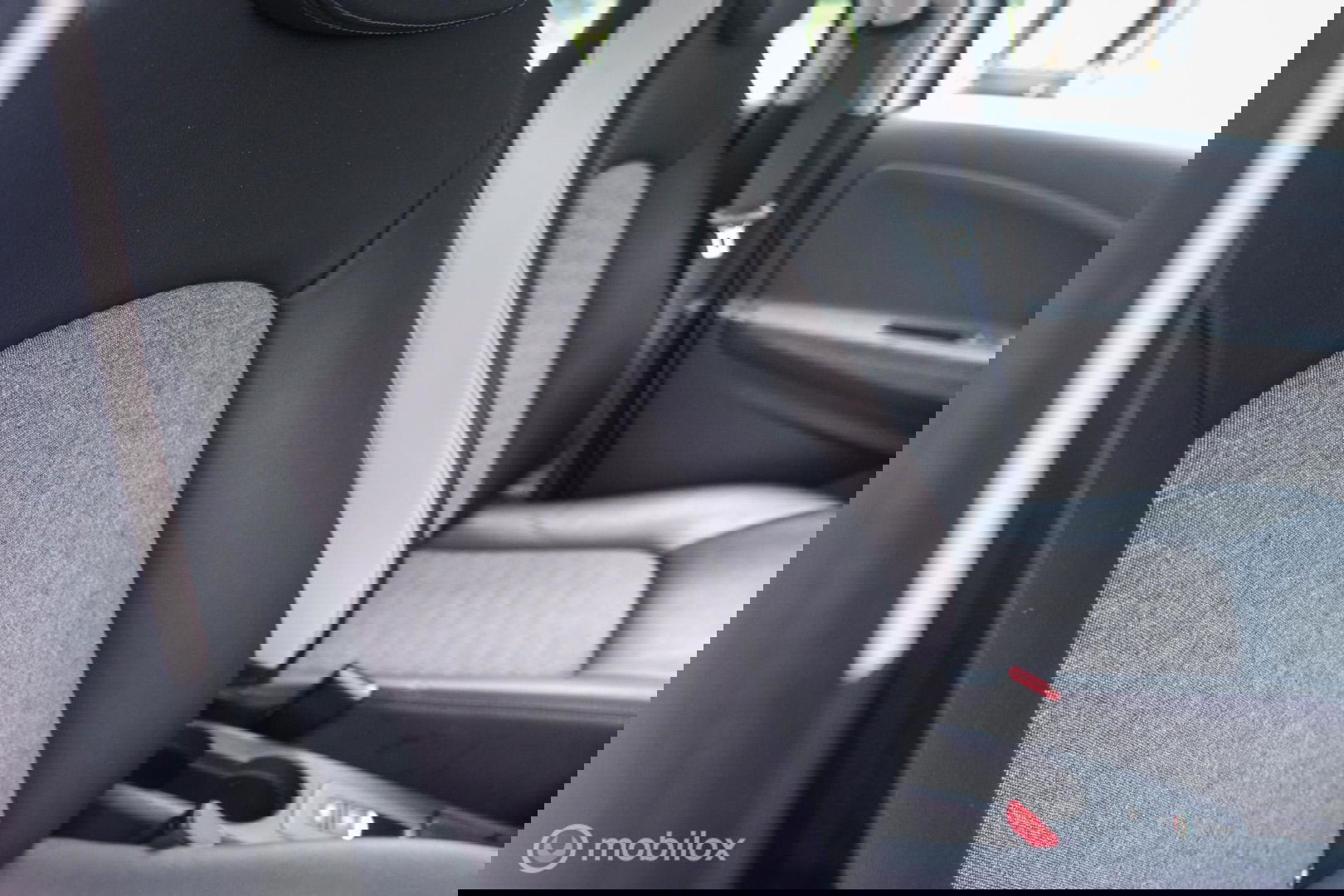 Renault ZOE R135 Intens 52 kWh | winterpack | nl auto | 1e eigenaar | rijklaar |