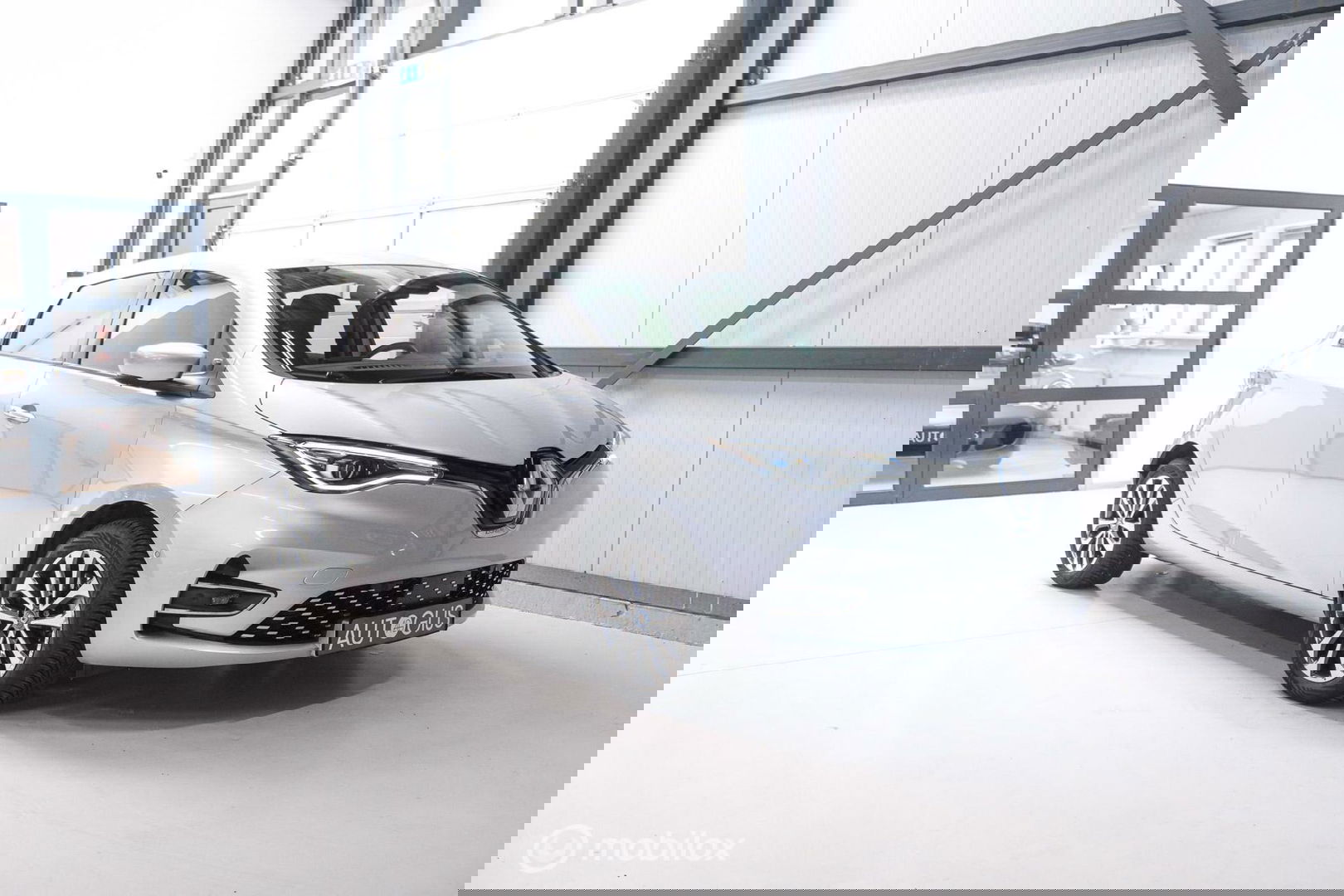 Renault ZOE R135 Intens 52 kWh | winterpack | nl auto | 1e eigenaar | rijklaar |
