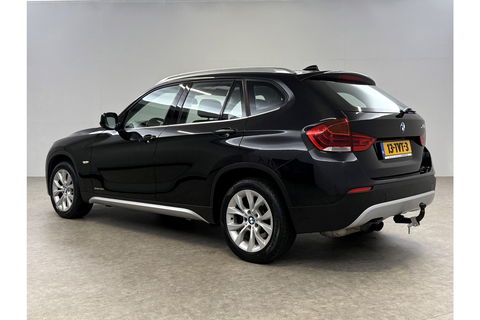 BMW X1 sDrive20i | APK tot 05-2026 | Pano Clima Cruise Trekhaak Navigatie PDC 17"LMV