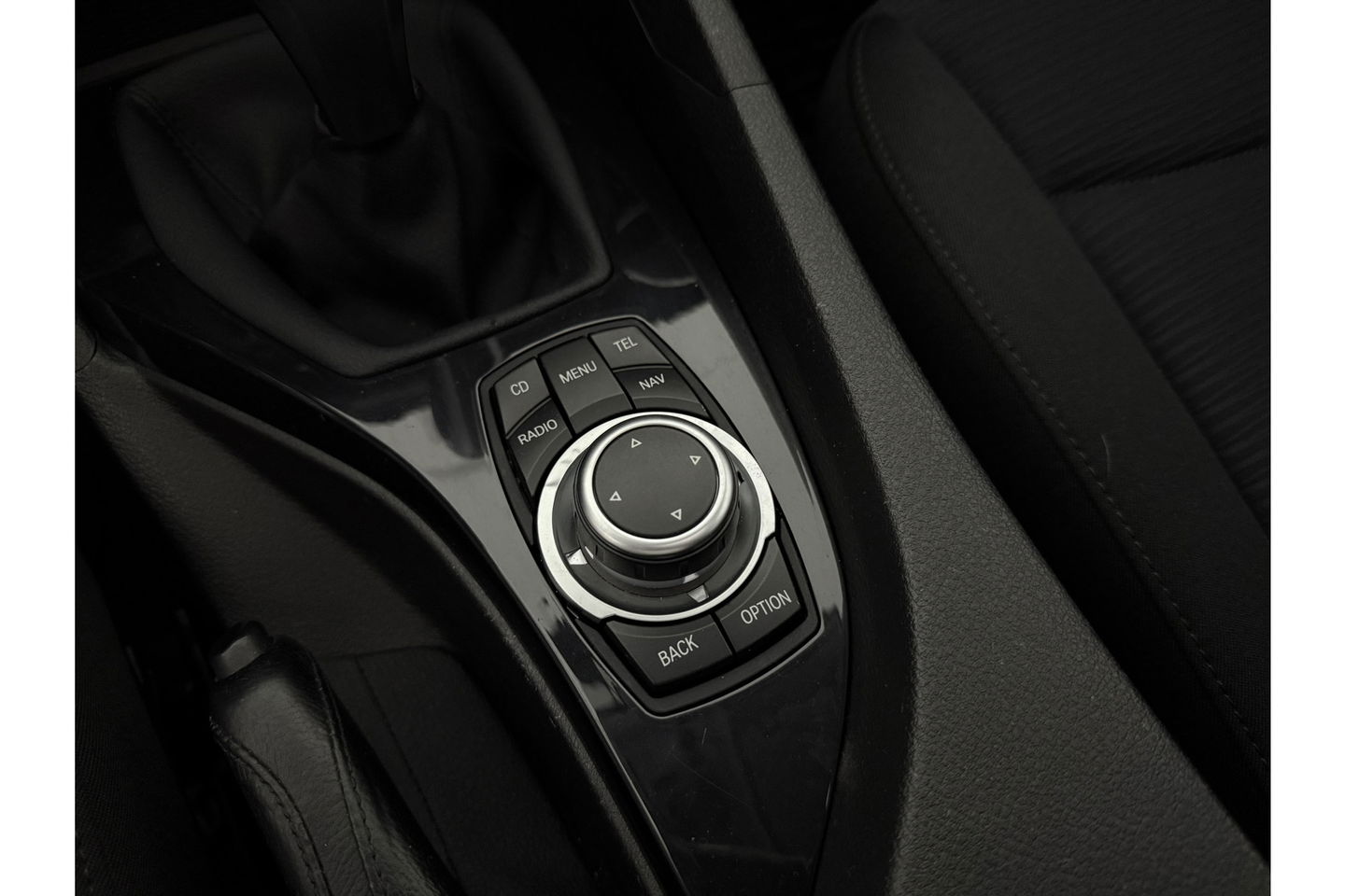 BMW X1 sDrive20i | APK tot 05-2026 | Pano Clima Cruise Trekhaak Navigatie PDC 17"LMV