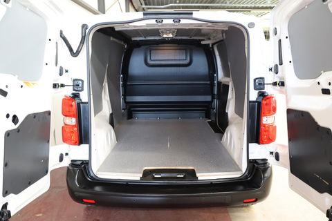 Toyota ProAce Worker 2.0 D-4D 145PK L2H1 LANG EURO 6