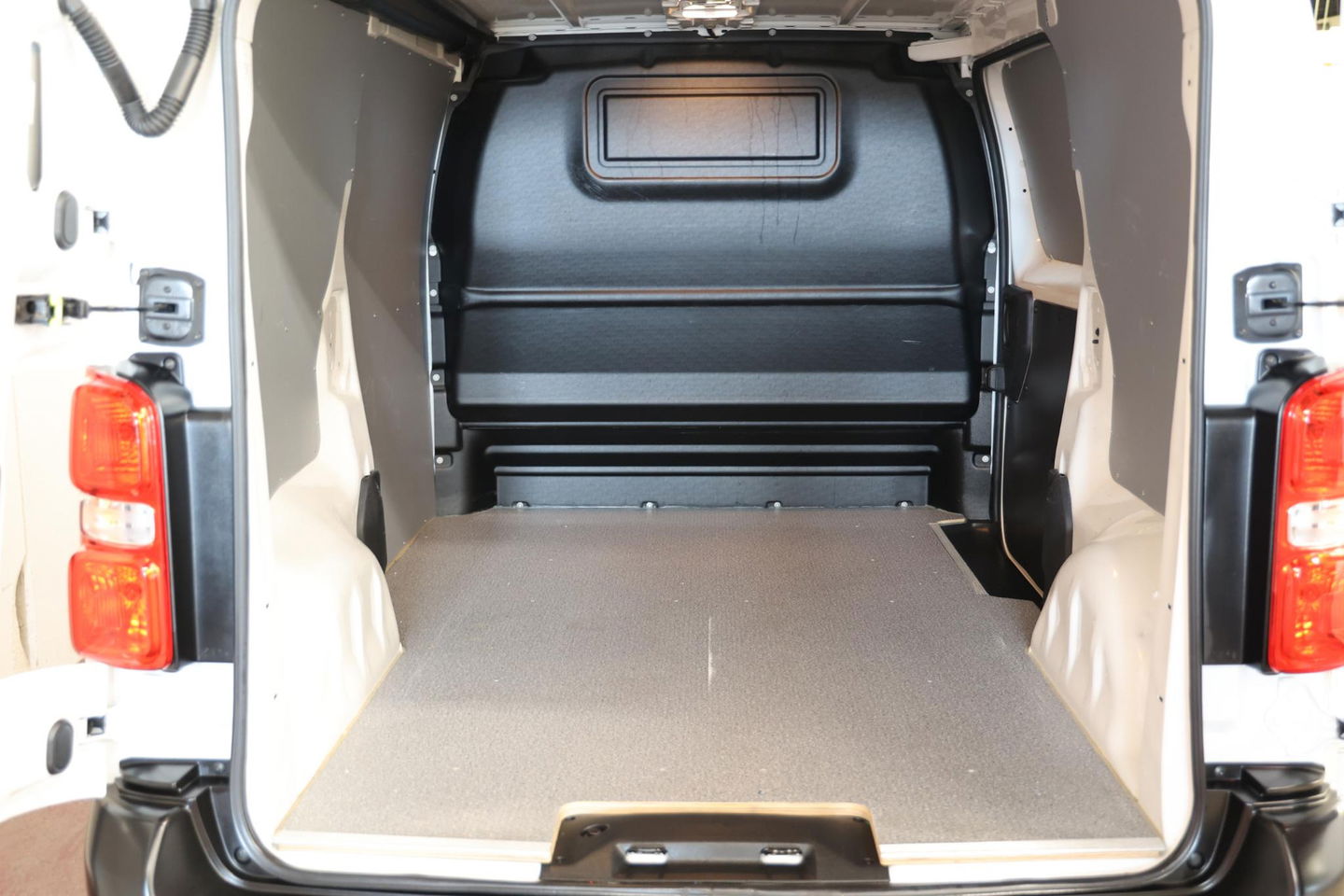 Toyota ProAce Worker 2.0 D-4D 145PK L2H1 LANG EURO 6