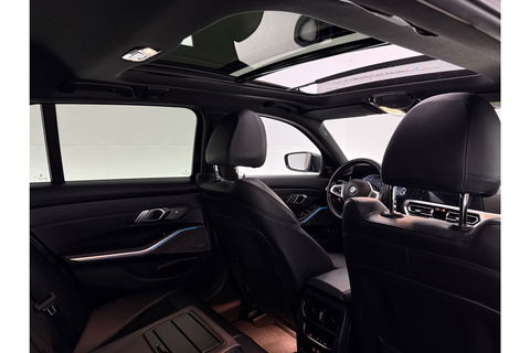 BMW 3-serie 330e xDrive Touring M-Sport 259PK | Pano | LED | Harman Kardon Audio | Trekhaak | Adaptive cruise Sfeer Virtual 19"LMV Carplay Clima Navi PDC