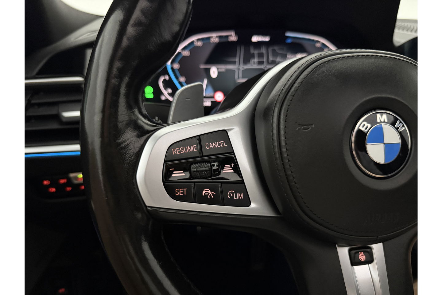 BMW 3-serie 330e xDrive Touring M-Sport 259PK | Pano | LED | Harman Kardon Audio | Trekhaak | Adaptive cruise Sfeer Virtual 19"LMV Carplay Clima Navi PDC