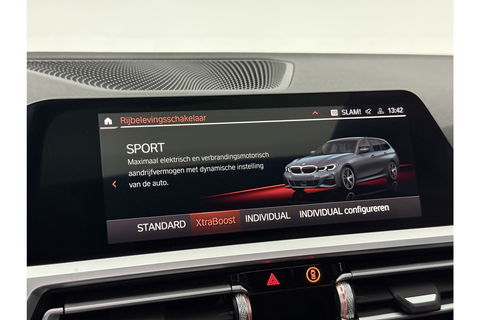 BMW 3-serie 330e xDrive Touring M-Sport 259PK | Pano | LED | Harman Kardon Audio | Trekhaak | Adaptive cruise Sfeer Virtual 19"LMV Carplay Clima Navi PDC