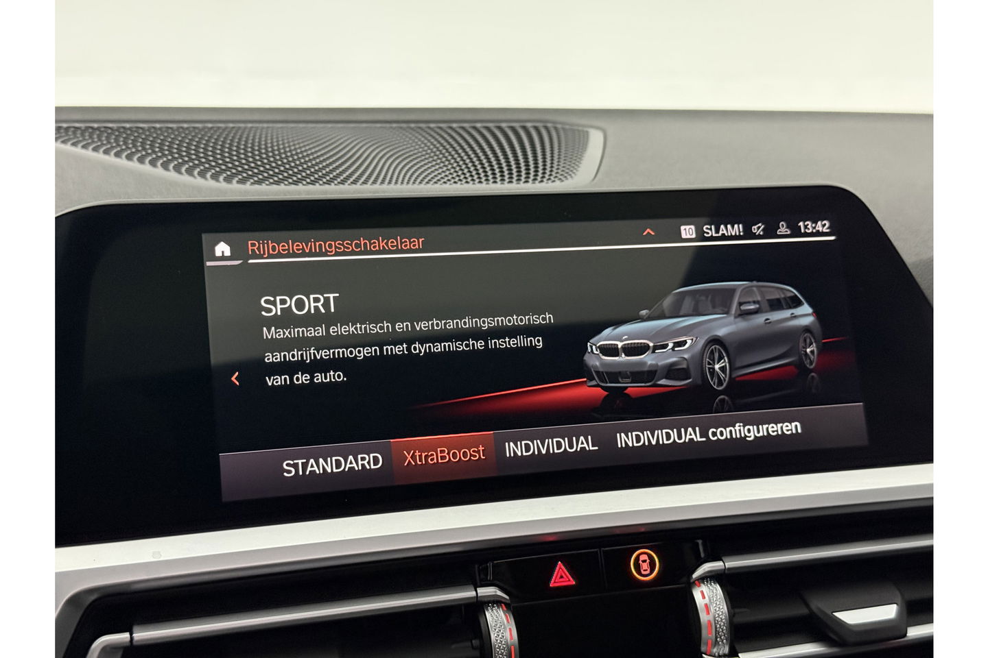 BMW 3-serie 330e xDrive Touring M-Sport 259PK | Pano | LED | Harman Kardon Audio | Trekhaak | Adaptive cruise Sfeer Virtual 19"LMV Carplay Clima Navi PDC