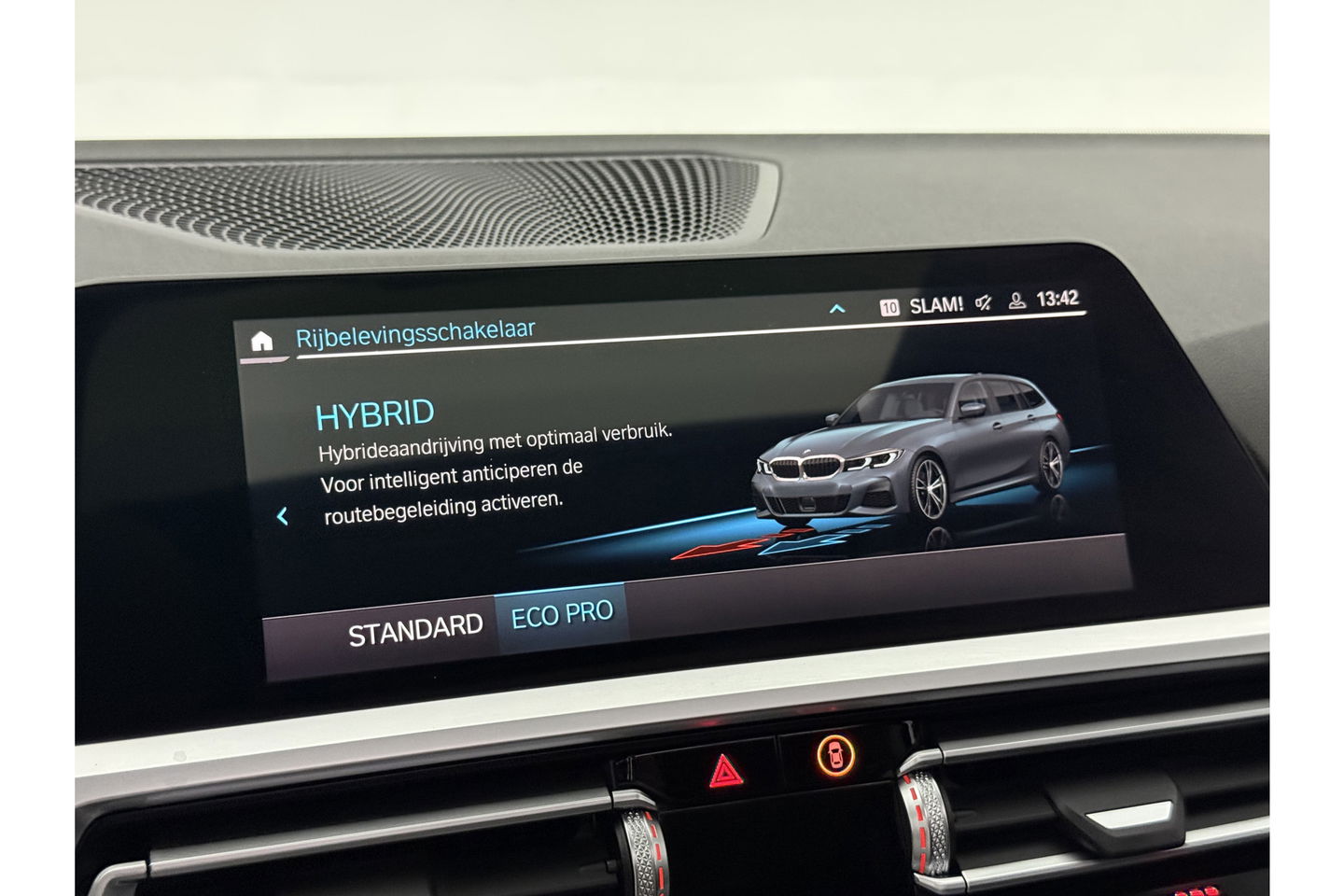 BMW 3-serie 330e xDrive Touring M-Sport 259PK | Pano | LED | Harman Kardon Audio | Trekhaak | Adaptive cruise Sfeer Virtual 19"LMV Carplay Clima Navi PDC