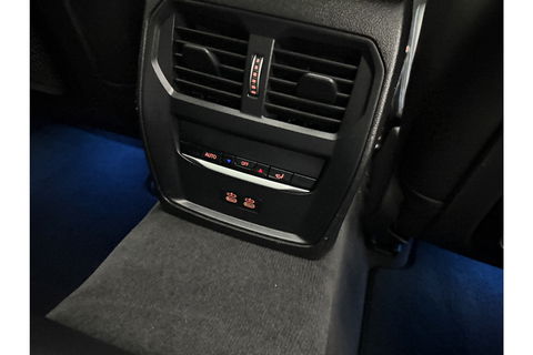 BMW 3-serie 330e xDrive Touring M-Sport 259PK | Pano | LED | Harman Kardon Audio | Trekhaak | Adaptive cruise Sfeer Virtual 19"LMV Carplay Clima Navi PDC