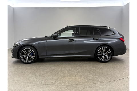BMW 3-serie 330e xDrive Touring M-Sport 259PK | Pano | LED | Harman Kardon Audio | Trekhaak | Adaptive cruise Sfeer Virtual 19"LMV Carplay Clima Navi PDC