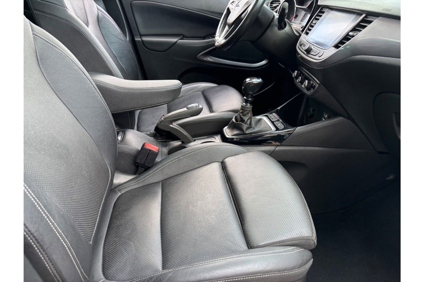 Opel Crossland X 1.2 TURBO ULTIMATE NAVI PANO AIRCO/ECC LEER PDC