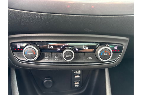 Opel Crossland X 1.2 TURBO ULTIMATE NAVI PANO AIRCO/ECC LEER PDC