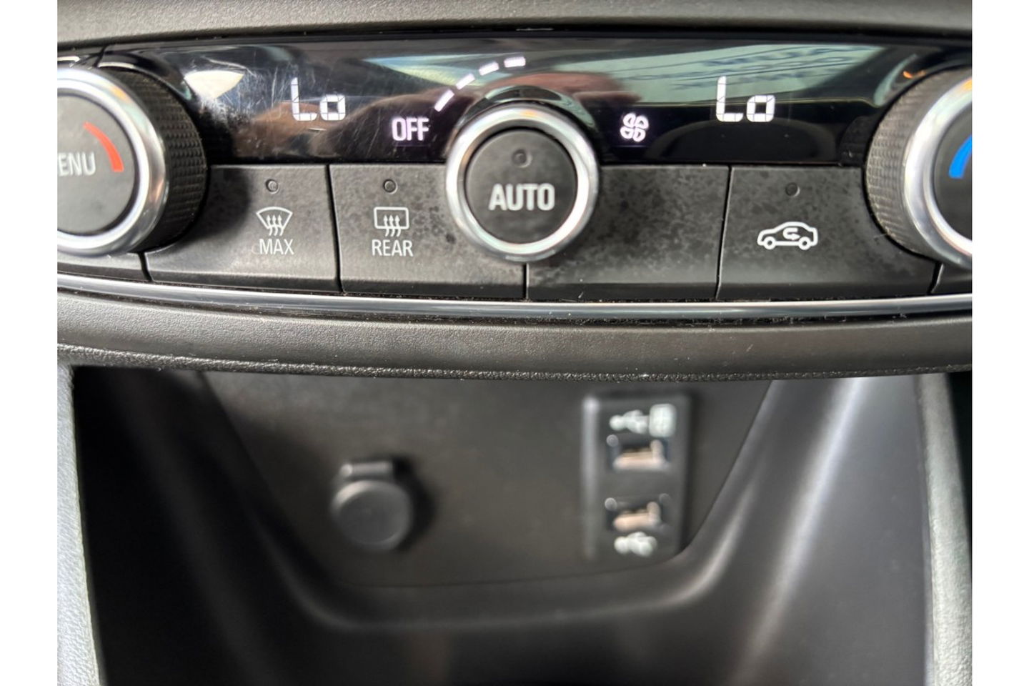 Opel Crossland X 1.2 TURBO ULTIMATE NAVI PANO AIRCO/ECC LEER PDC