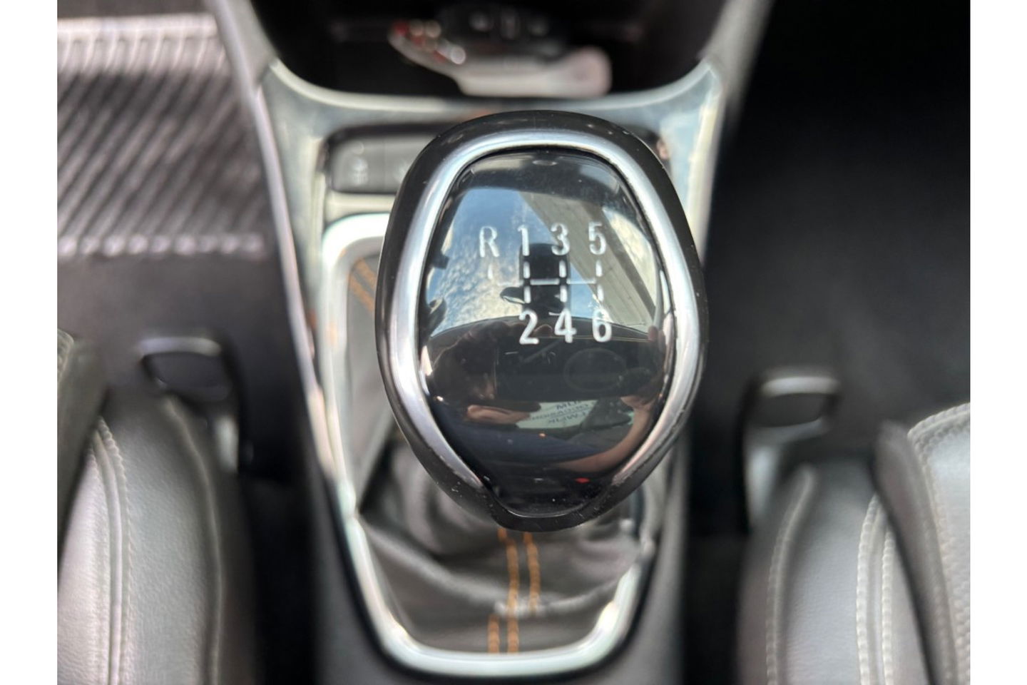 Opel Crossland X 1.2 TURBO ULTIMATE NAVI PANO AIRCO/ECC LEER PDC