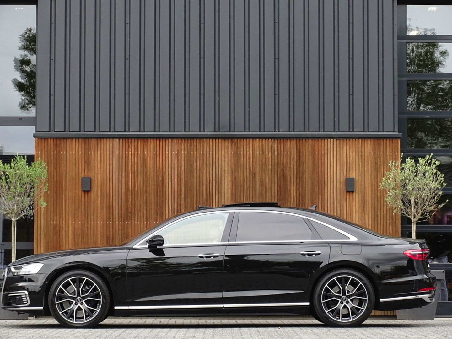 Audi A8 60 TFSIe LANG 449PK Quattro / Audi Exclusive / Laser / B&O