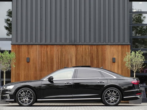 Audi A8 60 TFSIe LANG 449PK Quattro / Audi Exclusive / Laser / B&O
