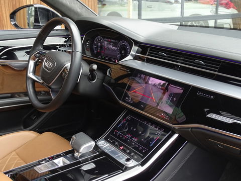 Audi A8 60 TFSIe LANG 449PK Quattro / Audi Exclusive / Laser / B&O