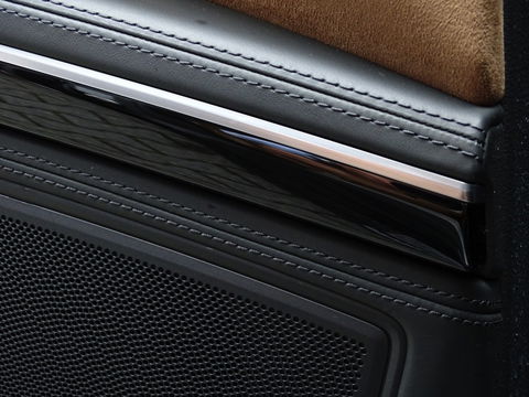 Audi A8 60 TFSIe LANG 449PK Quattro / Audi Exclusive / Laser / B&O