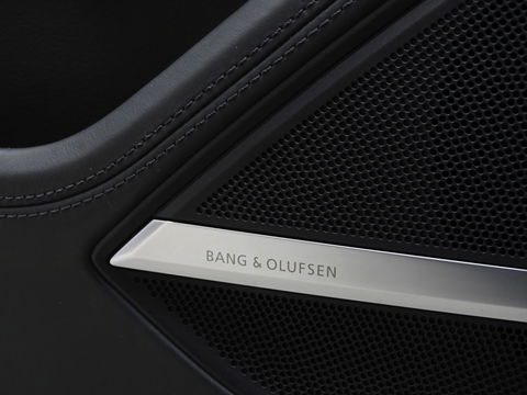 Audi A8 60 TFSIe LANG 449PK Quattro / Audi Exclusive / Laser / B&O