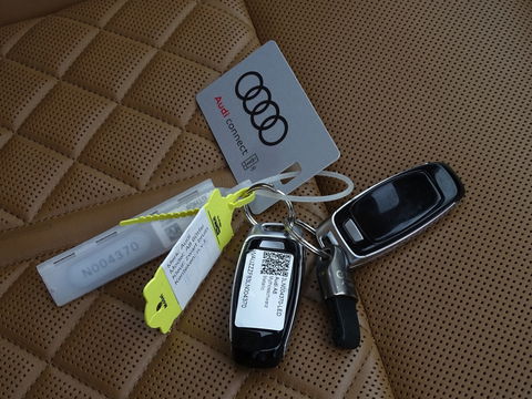 Audi A8 60 TFSIe LANG 449PK Quattro / Audi Exclusive / Laser / B&O