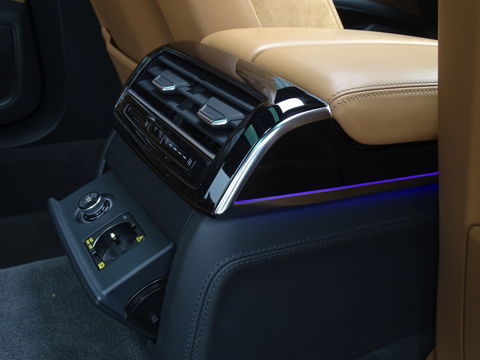Audi A8 60 TFSIe LANG 449PK Quattro / Audi Exclusive / Laser / B&O