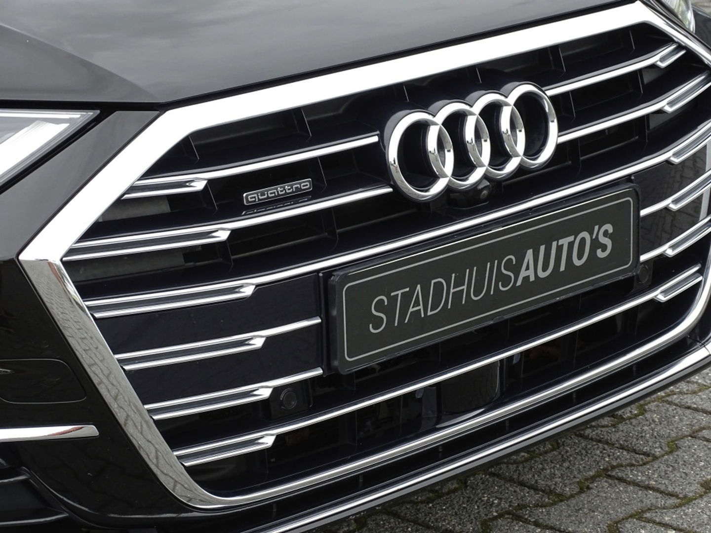 Audi A8 60 TFSIe LANG 449PK Quattro / Audi Exclusive / Laser / B&O