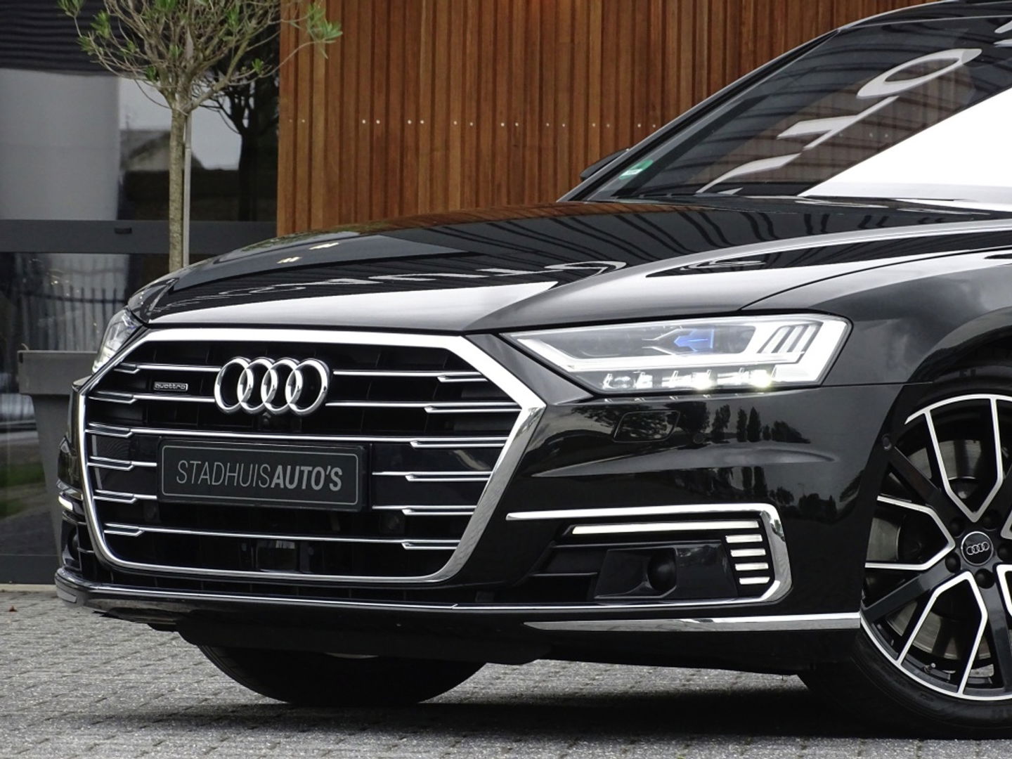 Audi A8 60 TFSIe LANG 449PK Quattro / Audi Exclusive / Laser / B&O