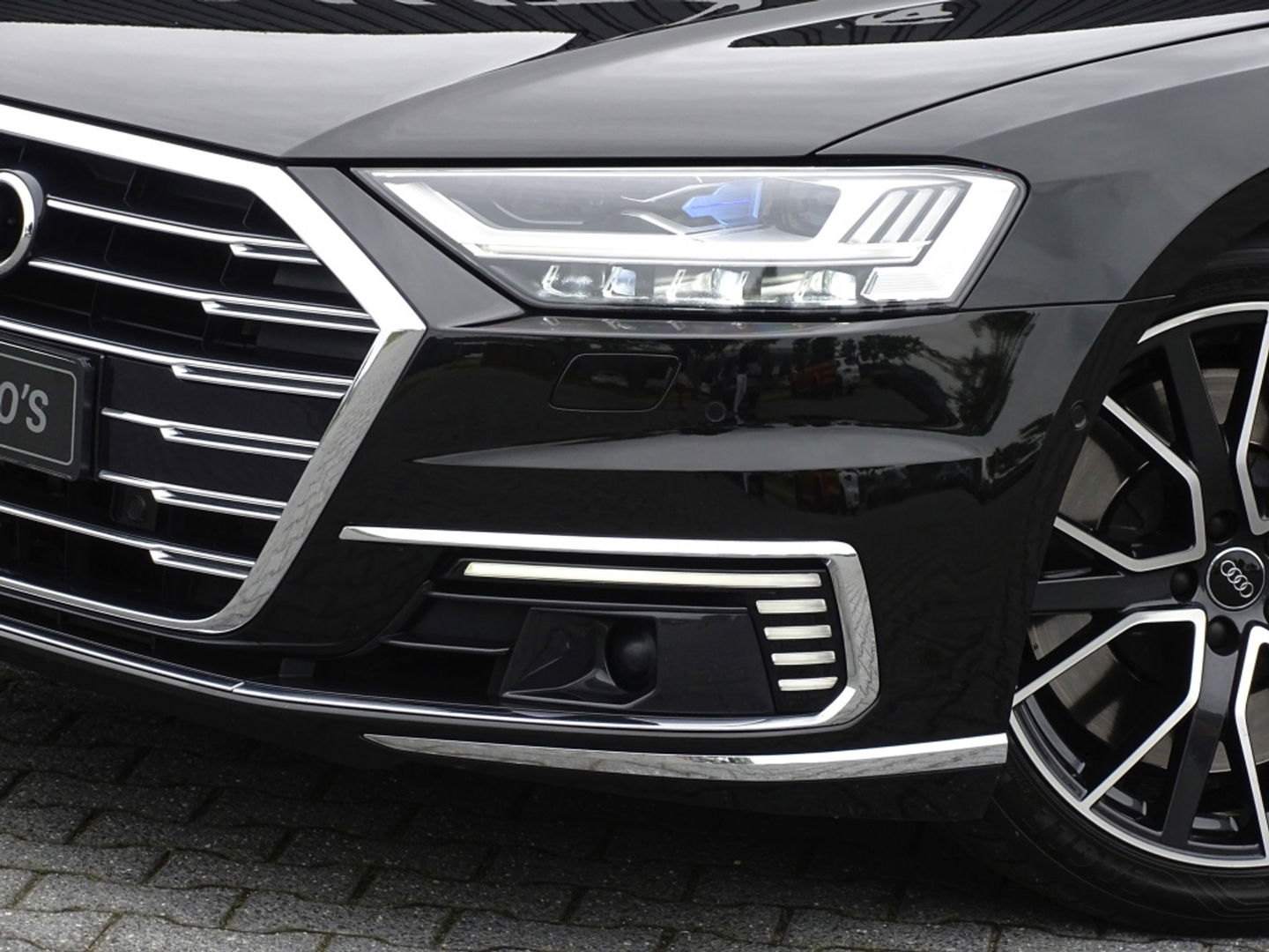 Audi A8 60 TFSIe LANG 449PK Quattro / Audi Exclusive / Laser / B&O