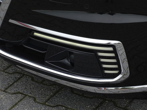 Audi A8 60 TFSIe LANG 449PK Quattro / Audi Exclusive / Laser / B&O