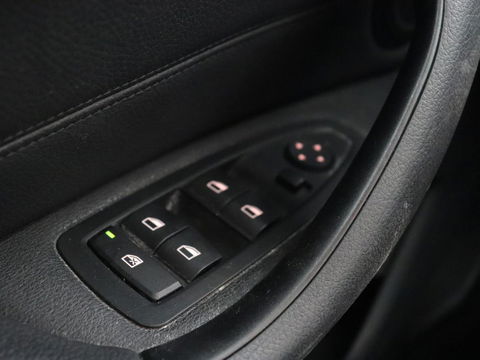 BMW X1 xDrive25e eDrive Edition | Leder | Head-Up | Stoelverwarming | Full LED | Navigatie | Climate control | Parkeerhulp | Cruise control | DAB