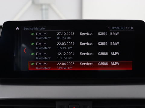 BMW X1 xDrive25e eDrive Edition | Leder | Head-Up | Stoelverwarming | Full LED | Navigatie | Climate control | Parkeerhulp | Cruise control | DAB