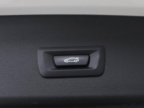 BMW X1 xDrive25e eDrive Edition | Leder | Head-Up | Stoelverwarming | Full LED | Navigatie | Climate control | Parkeerhulp | Cruise control | DAB