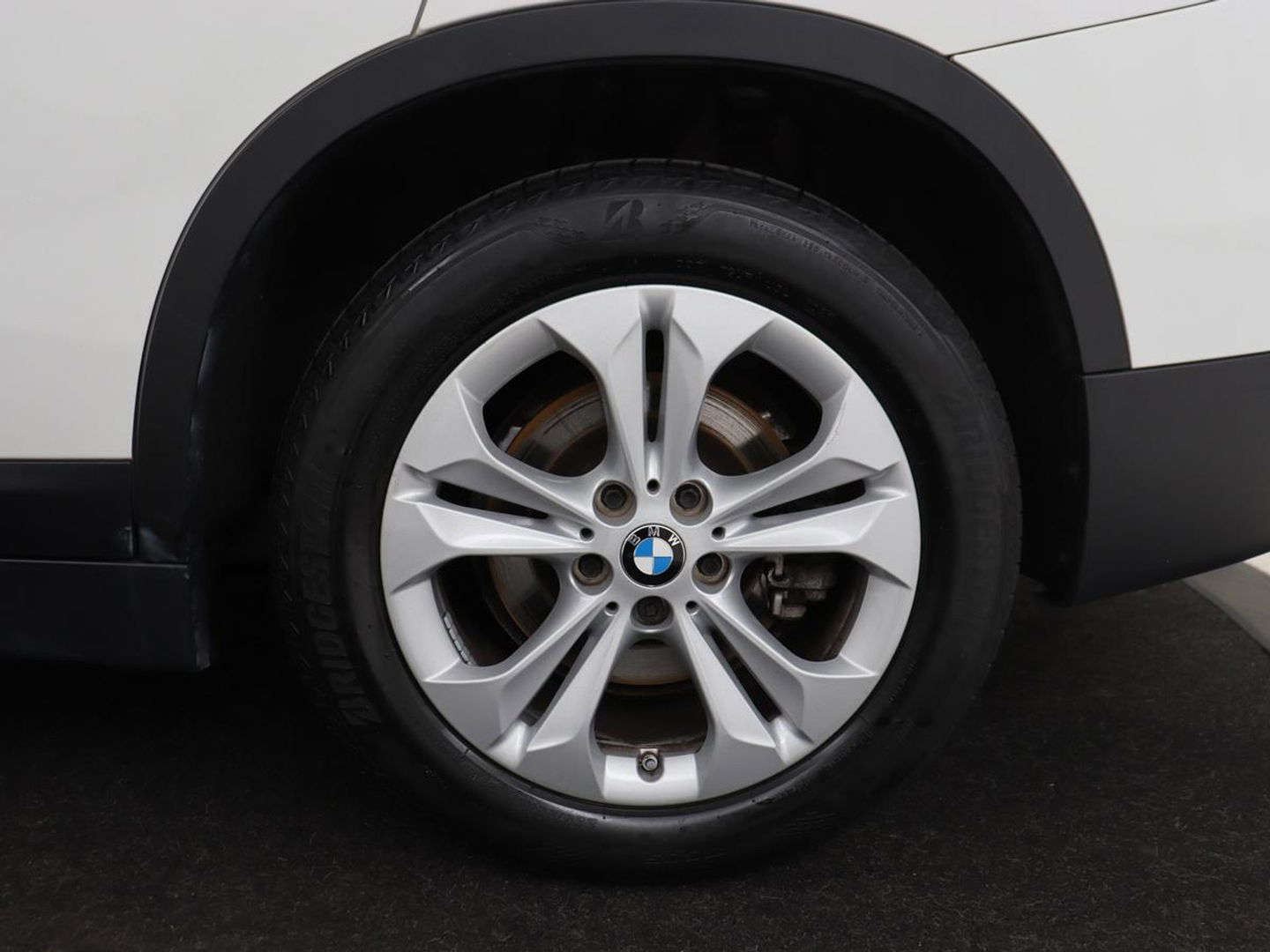 BMW X1 xDrive25e eDrive Edition | Leder | Head-Up | Stoelverwarming | Full LED | Navigatie | Climate control | Parkeerhulp | Cruise control | DAB