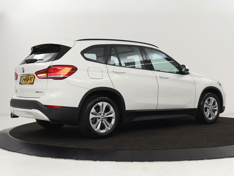 BMW X1 xDrive25e eDrive Edition | Leder | Head-Up | Stoelverwarming | Full LED | Navigatie | Climate control | Parkeerhulp | Cruise control | DAB