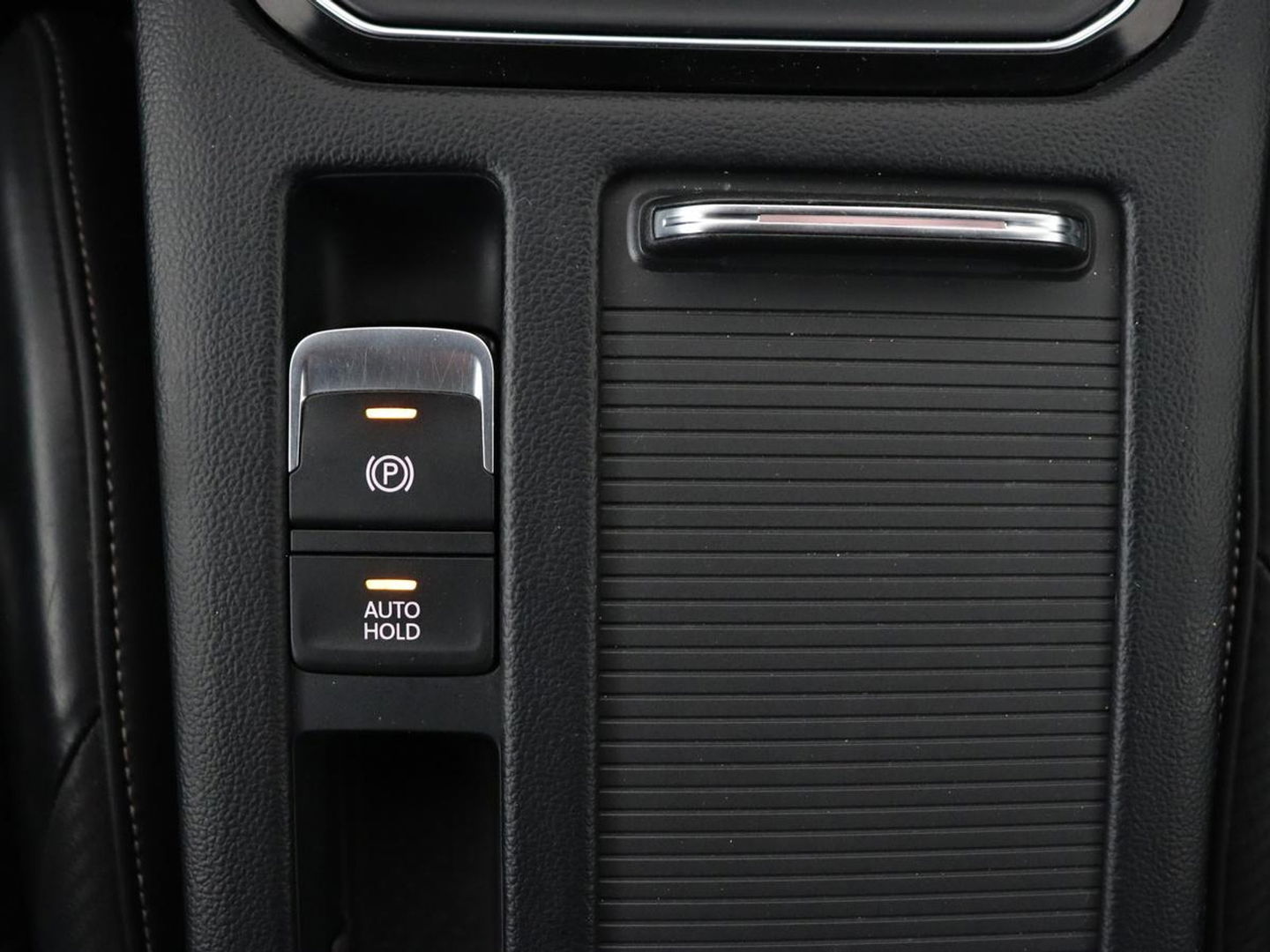 Volkswagen Arteon 1.4 TSI eHybrid R-Line | Panoramadak | Leder | Head-Up | Stoelverwarming | 360 Camera | Matrix LED | Massage | Park Assist | Sportstoelen | Keyless | Achterbankverwarming | Carplay | PHEV