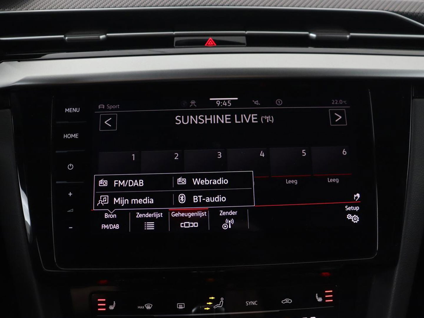 Volkswagen Arteon 1.4 TSI eHybrid R-Line | Panoramadak | Leder | Head-Up | Stoelverwarming | 360 Camera | Matrix LED | Massage | Park Assist | Sportstoelen | Keyless | Achterbankverwarming | Carplay | PHEV