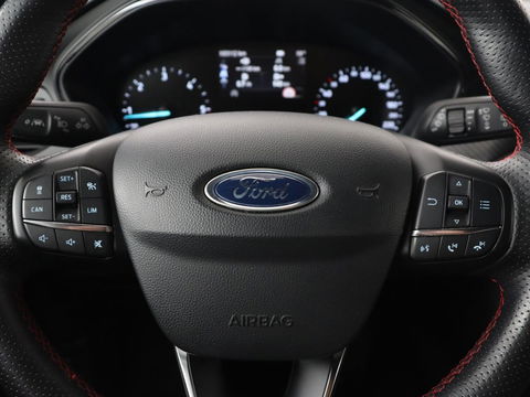 Ford Focus 2.0 EcoBlue ST Line | Stoel & stuurverwarming | Trekhaak | Adaptive cruise | Camera | Full LED | Keyless | B&O Sound | Navigatie | Carplay